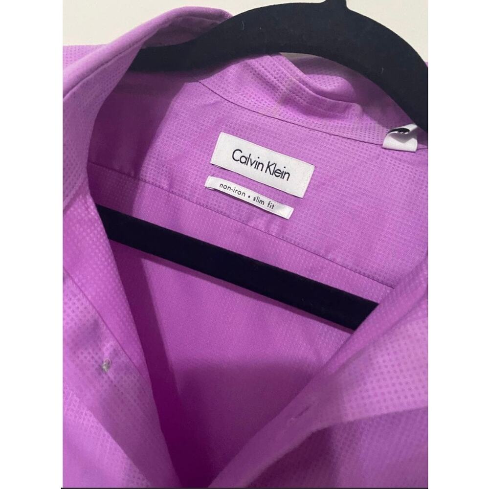 Calvin Klein Men Button Down - Picture 2 of 3